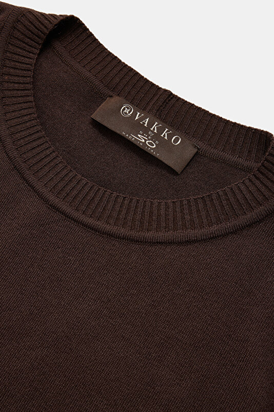 BROWN BASIC / ROUND NECKLINE 3