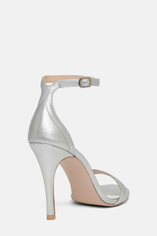 SILVER LEATHER SHOE 3
