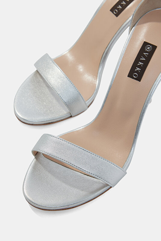 SILVER LEATHER SHOE 4