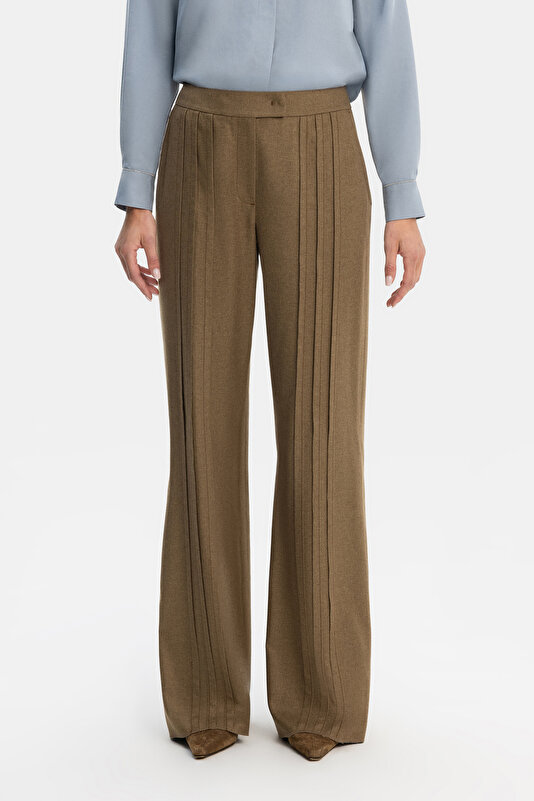 KHAKI STRAIGHT TROUSERS 2
