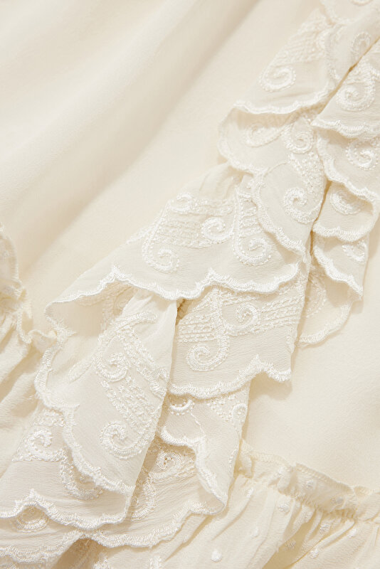 CREAM BLOUSE 4