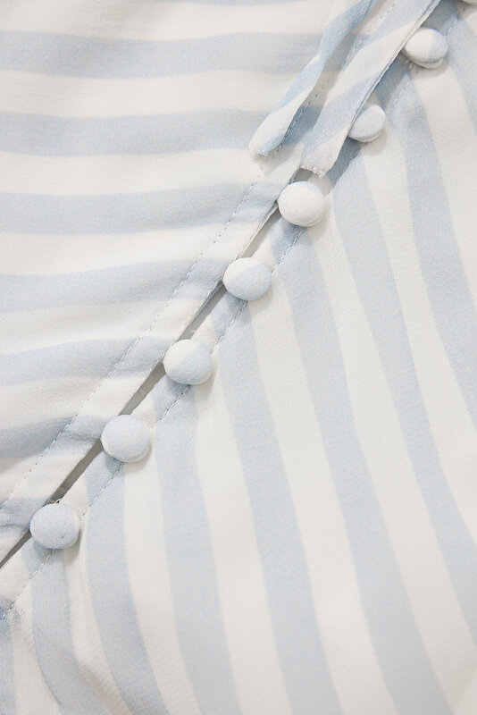 BLUE BLOUSE 4