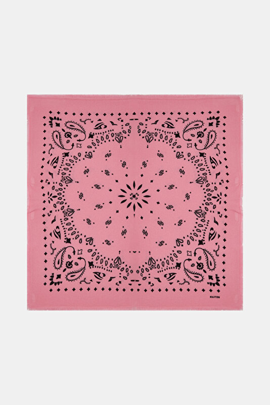PEMBE DESENLİ EŞARP