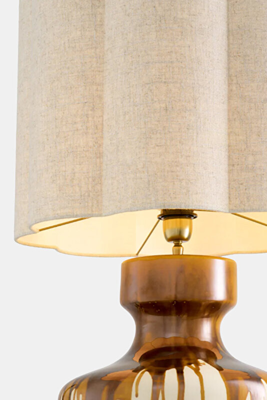 TABLE LAMP 2
