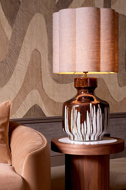 TABLE LAMP 4