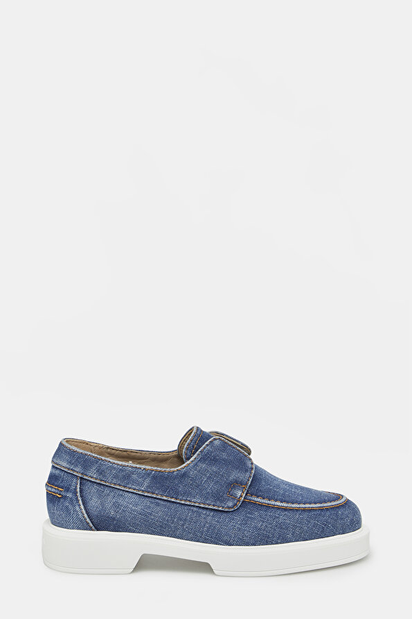 NAVY BLUE SHOE