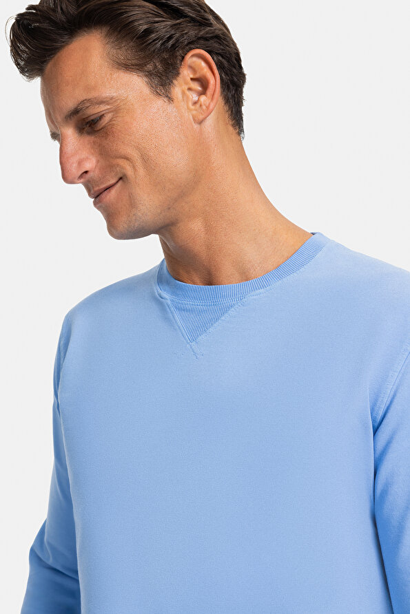 BLUE BASIC / ROUND NECKLINE SWEATSHIRT