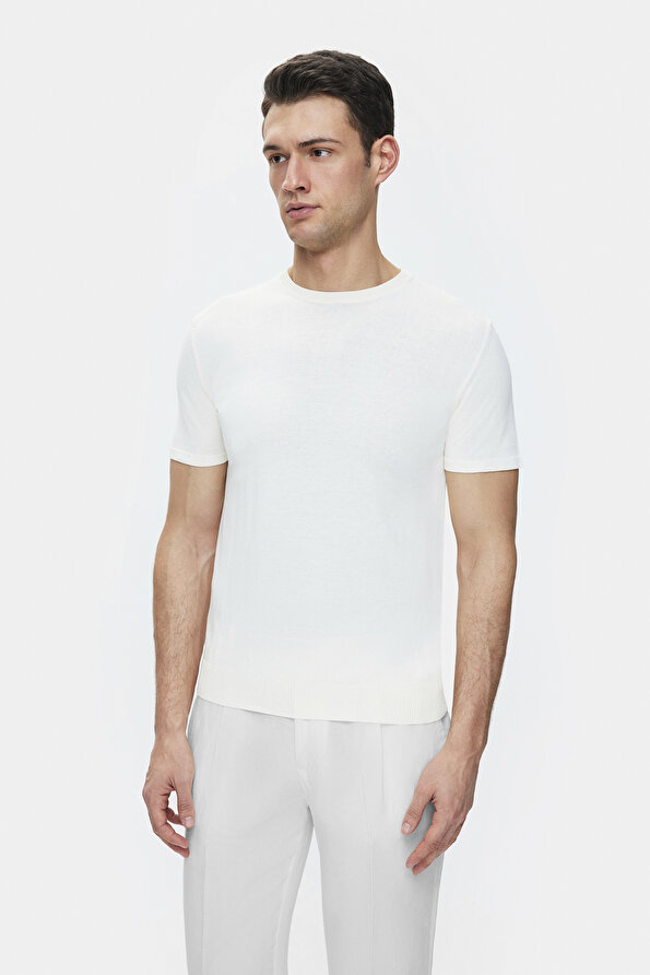 ECRU BASIC / ROUND NECKLINE SHORT SLEEVE TSHIRT