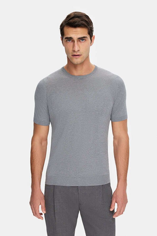 GREY BASIC / ROUND NECKLINE SHORT SLEEVE TSHIRT