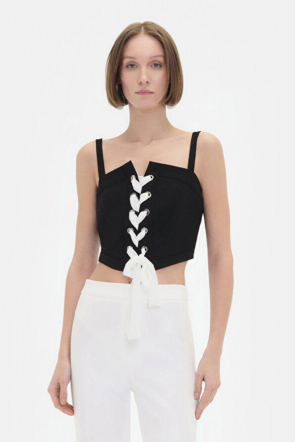 ECRU SQUARE SLEEVELESS SUSPENDER BLOUSE