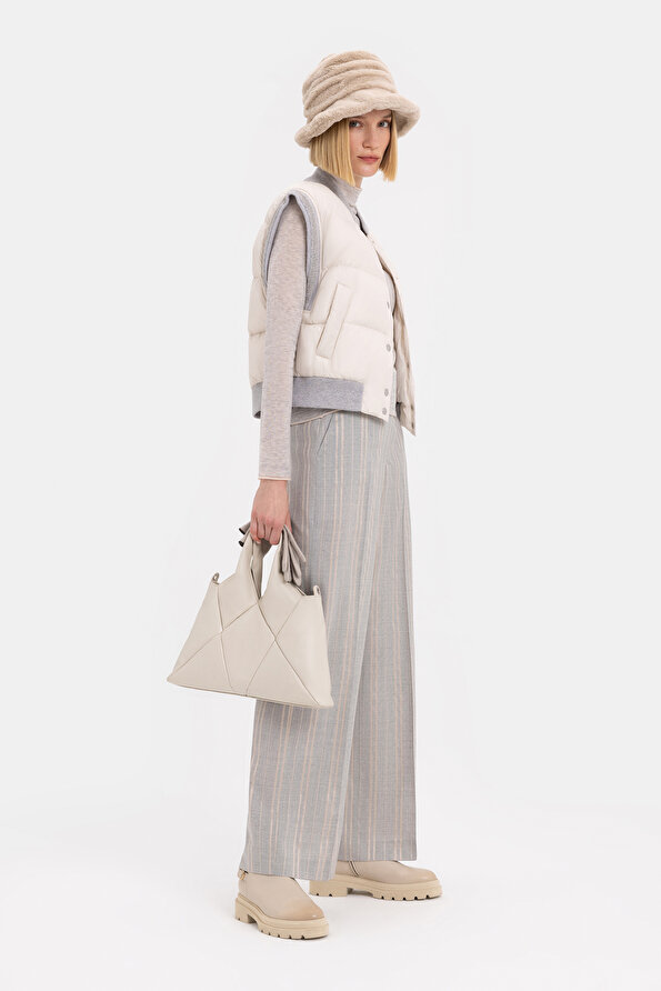 BEIGE WIDE LEG TROUSERS