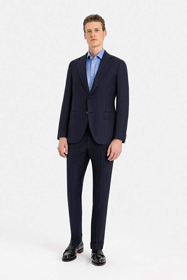 NAVY BLUE WOOL SUIT