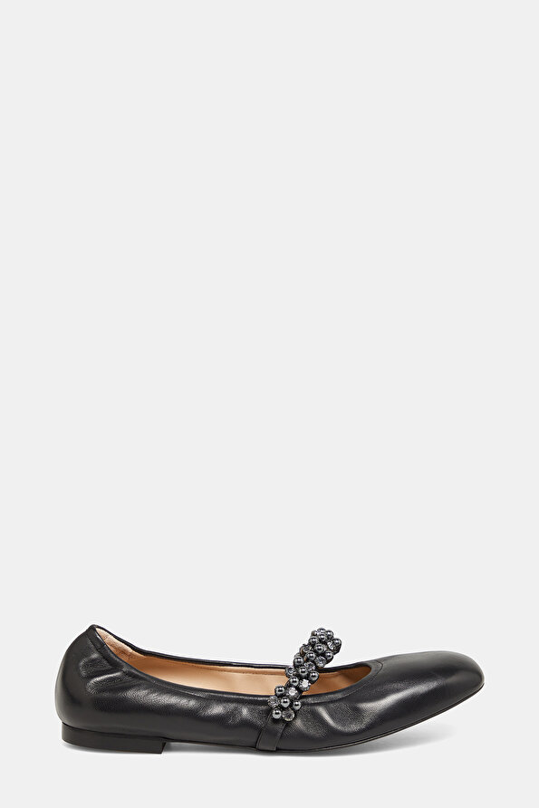 BLACK FLAT SHOES