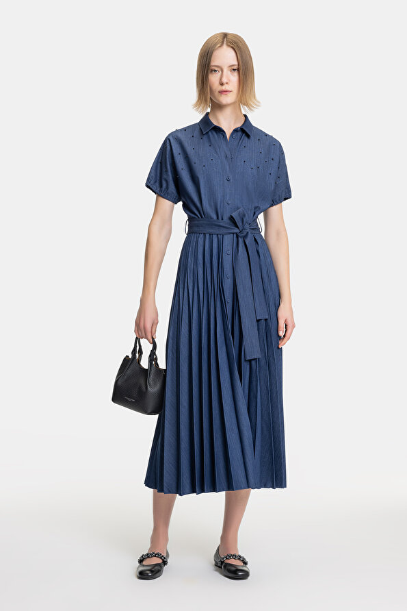 BLUE SHORT SLEEVE MIDI DRESS