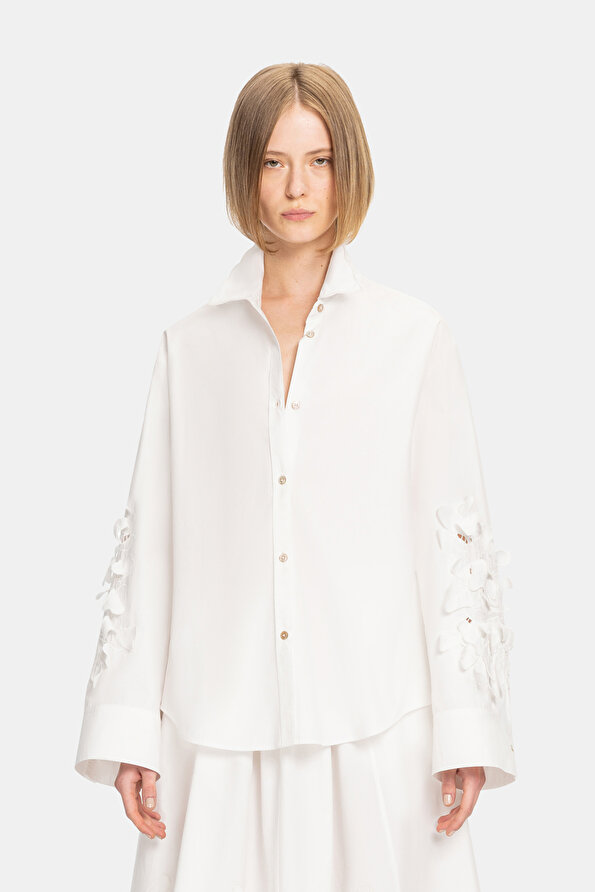 WHITE LONG SLEEVE SHIRT