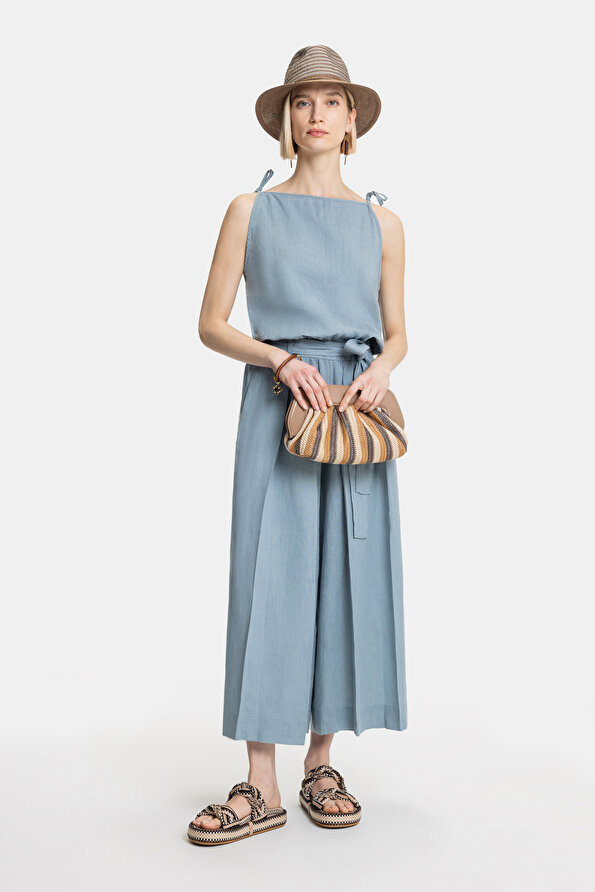 LIGHT BLUE SQUARE SLEEVELESS SUSPENDER JUMPSUIT