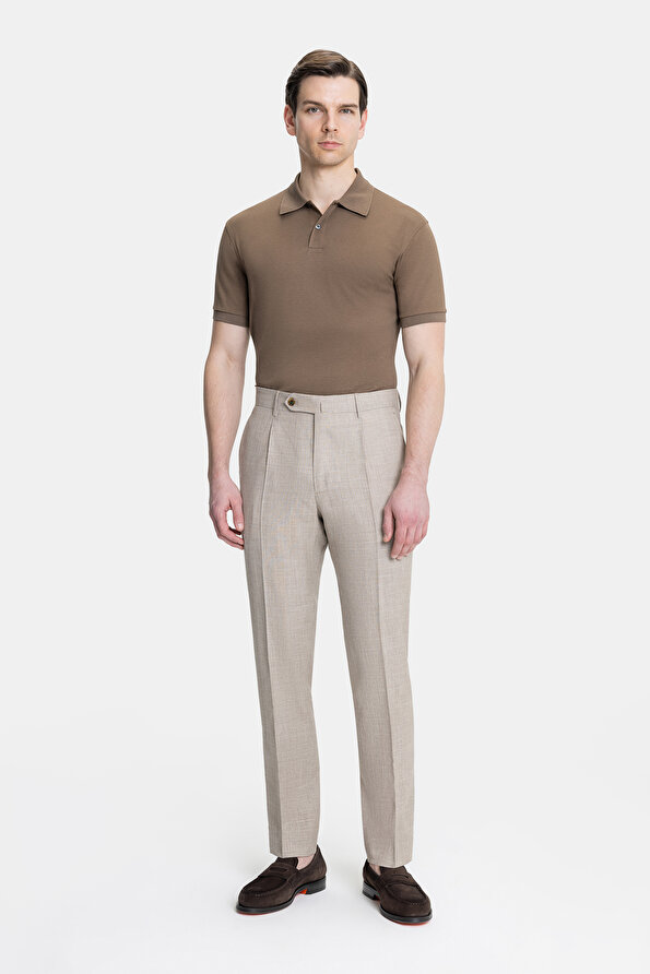 LIGHT BEIGE TROUSERS