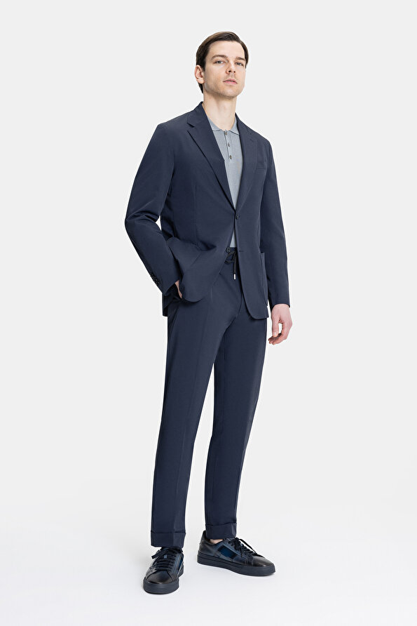 NAVY BLUE SUIT