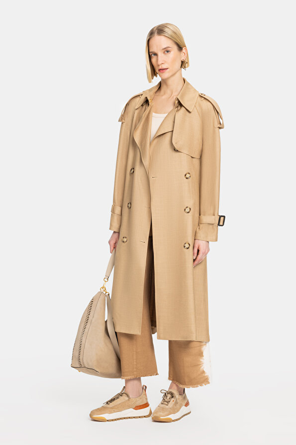 BEIGE LIGHT OVERCOAT