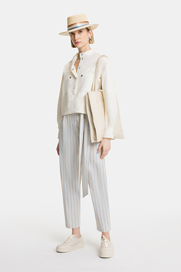 BLACK STRIPED PATTERNED STRAIGHT CUT TROUSERS