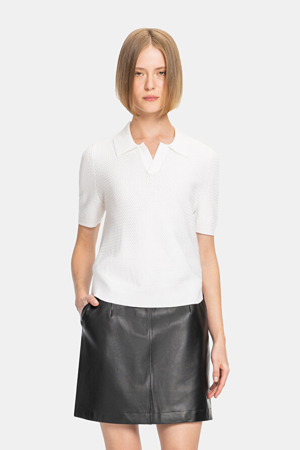 WHITE POLO NECK SHORT SLEEVE BLOUSE