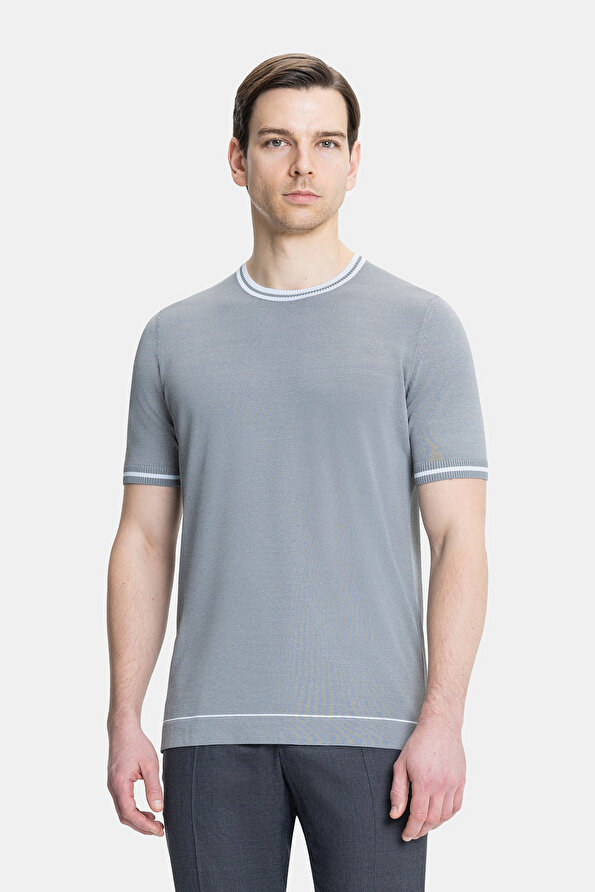 GREY BASIC / ROUND NECKLINE SHORT SLEEVE TSHIRT