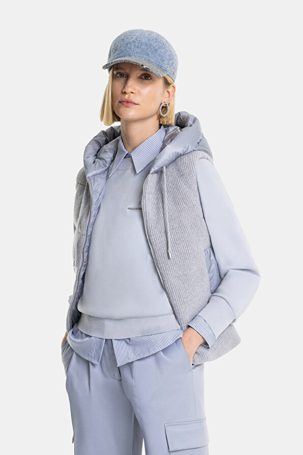 LILAC HOODIE VEST