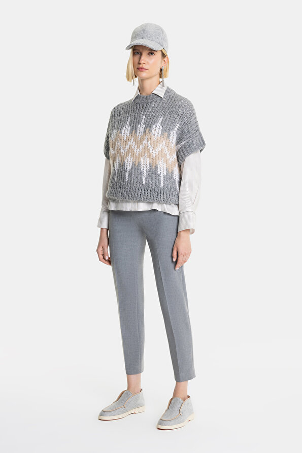 GREY STRAIGHT CUT TROUSERS