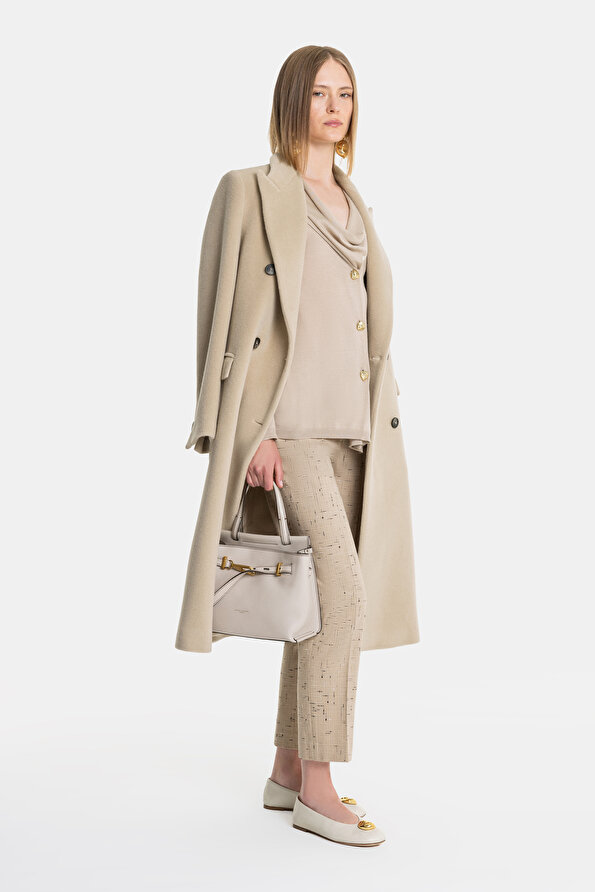 BEIGE OVERCOAT
