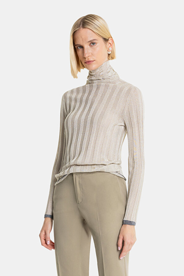 BEIGE UPRIGHT COLLAR TRICOT