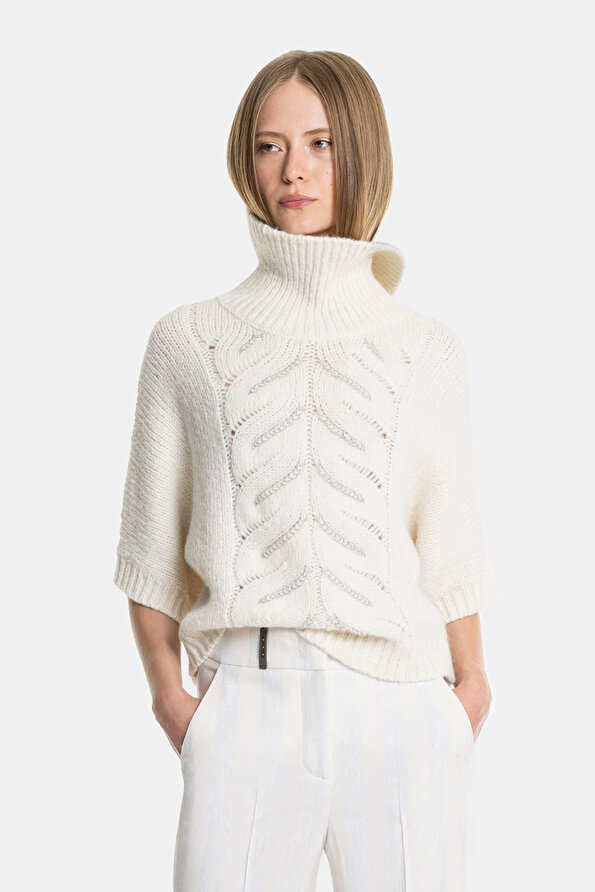 SILVER UPRIGHT COLLAR TRICOT