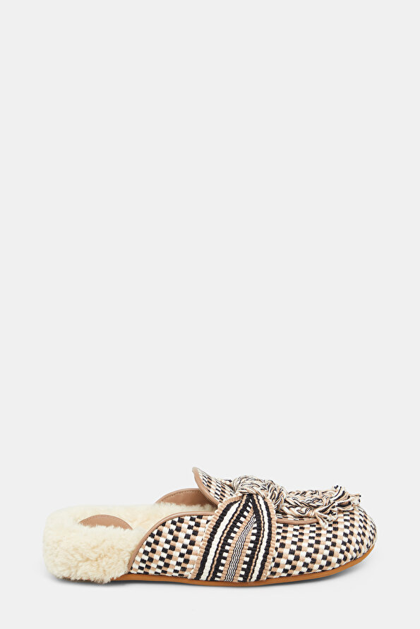 WHITE SLIPPER