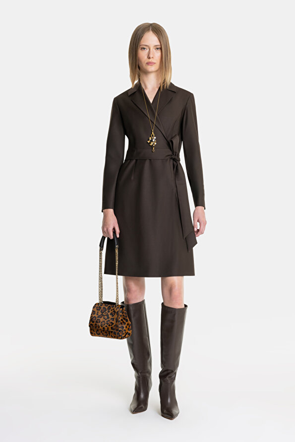 BROWN LONG SLEEVE ABOVE THE KNEE DRESS