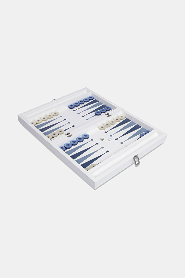 BACKGAMMON