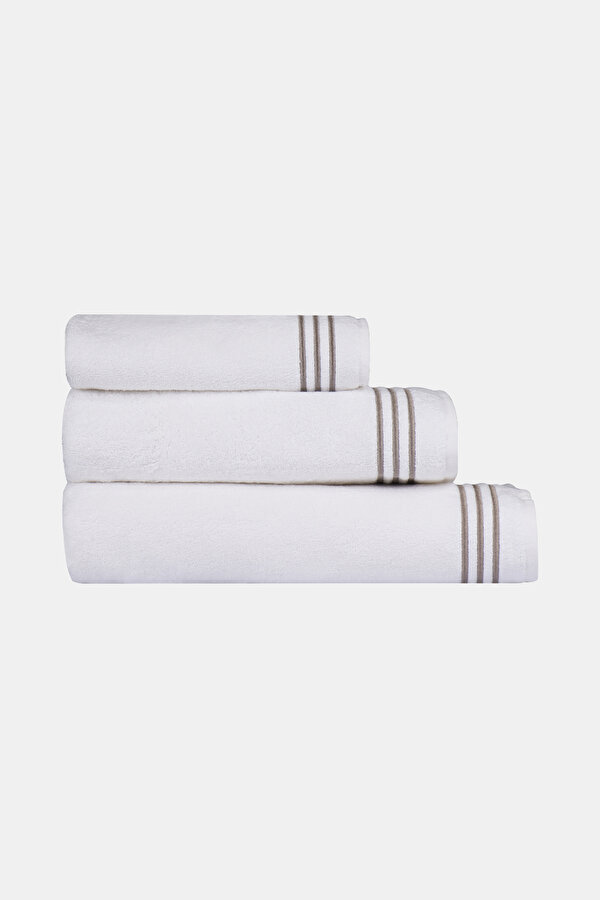 EMBROIDERED TOWEL