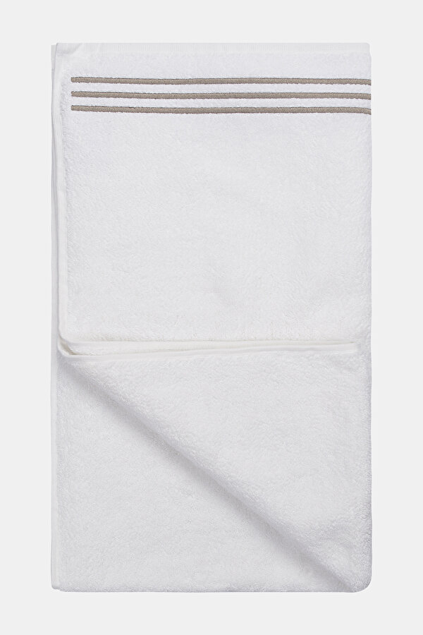 EMBROIDERED TOWEL 6