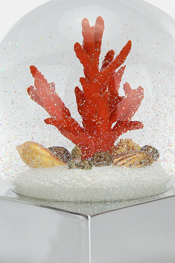 SNOW GLOBE 2