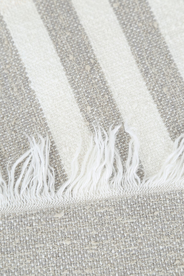 SEAT SHAWL 2