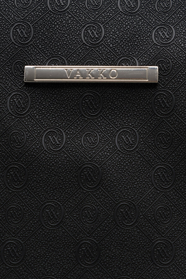 SUITCASE 6