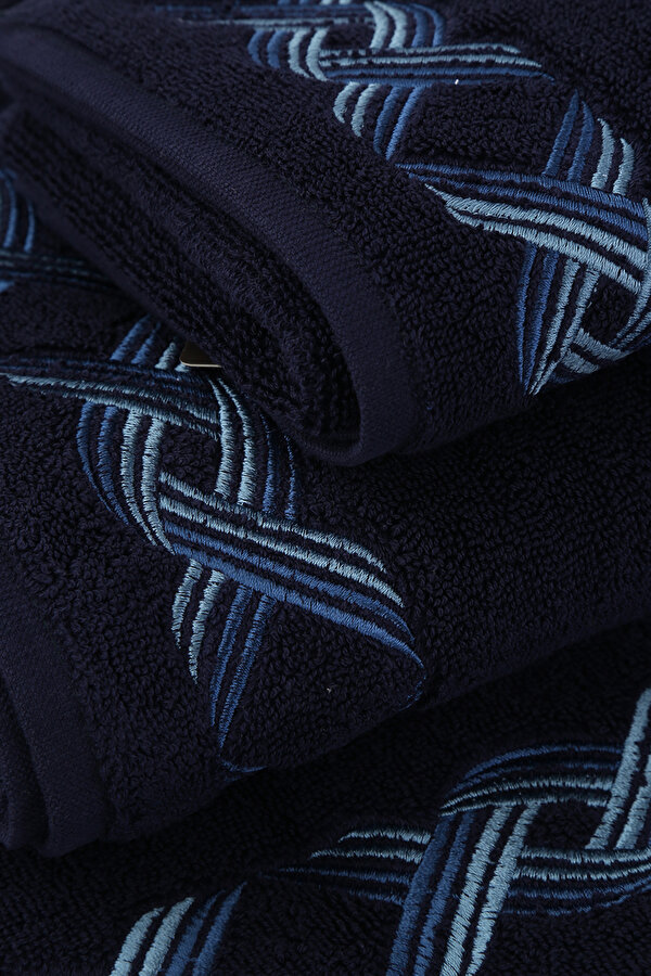 TOWEL 6