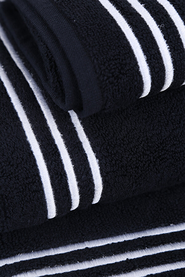 TOWEL 6