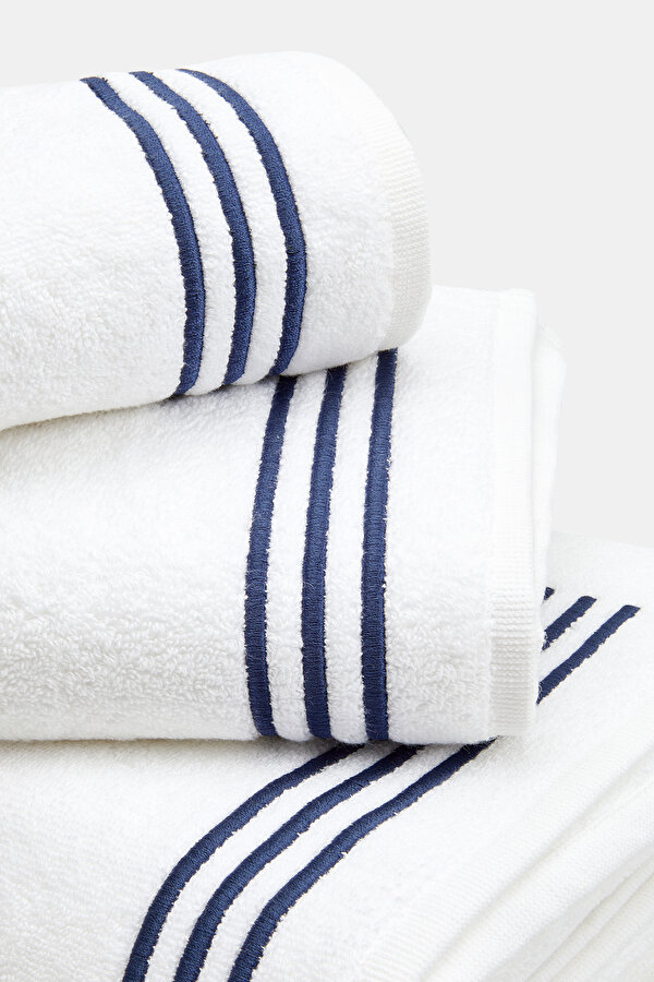 TOWEL 6