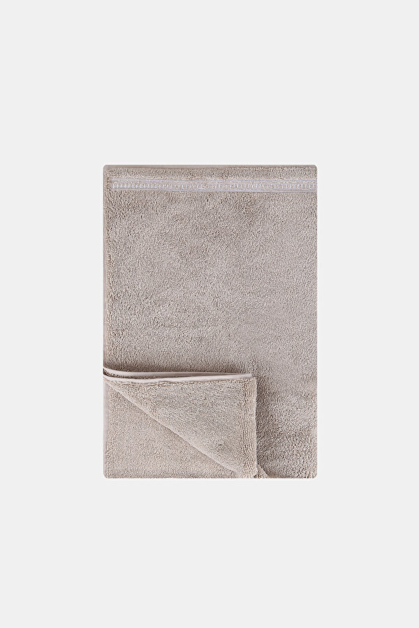 TOWEL 2