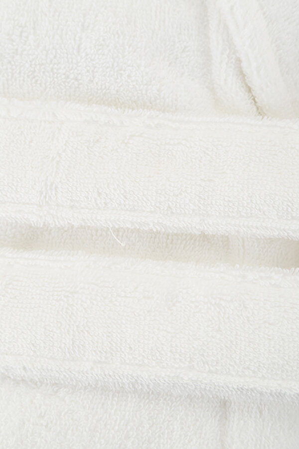 BATHROBE 2