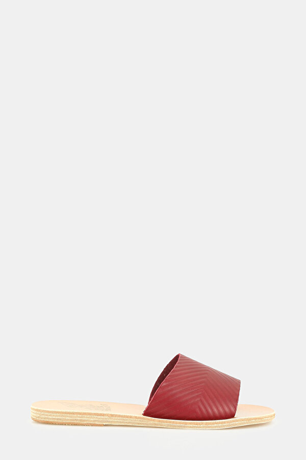SLIPPER