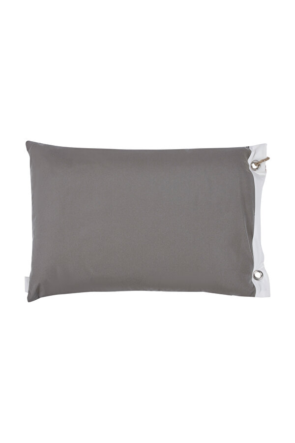 OUTDOOR PILLOW 2