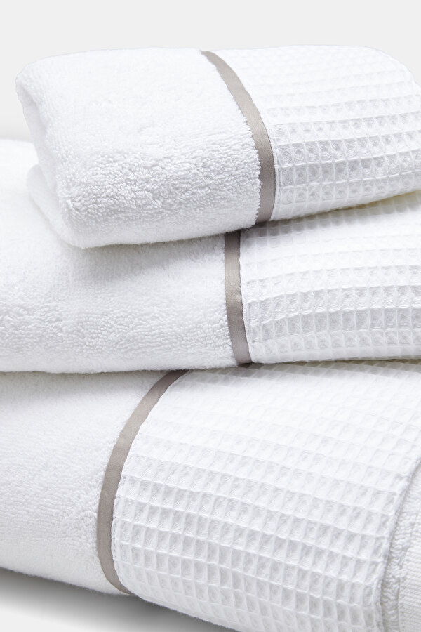 TOWEL 6