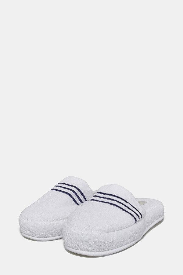 SLIPPERS 2