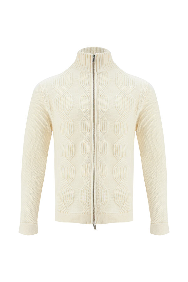 KNITWEAR