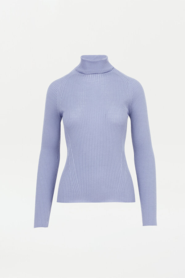 KNITWEAR